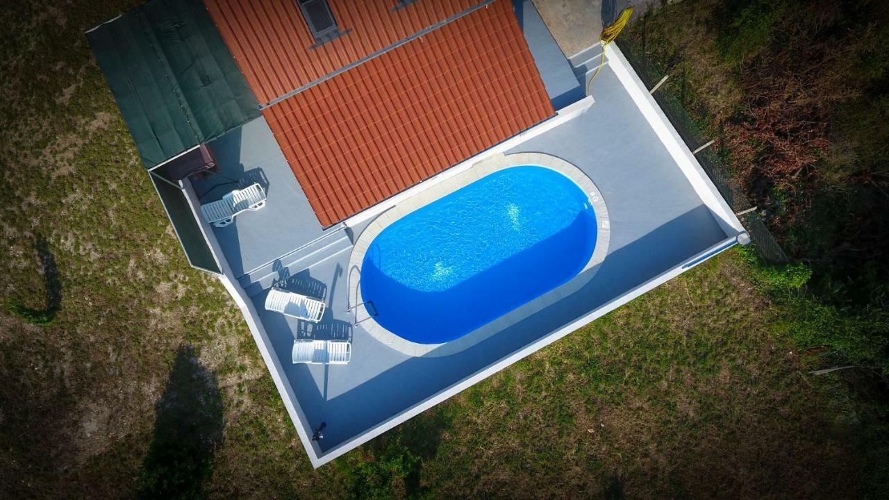 Villa Baras Garden - House With Pool Mirce Екстериор снимка